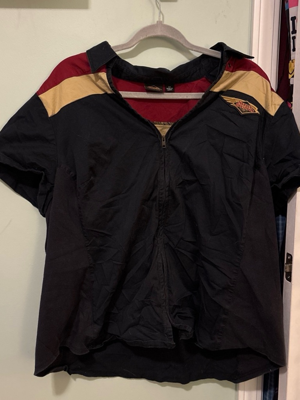 Harley-Davidson Men's Black and Maroon Shirt - Picture 2 of 5